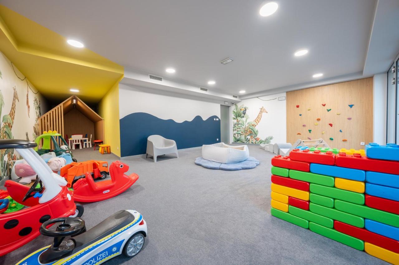 Apartament Z Wielkim Tarasem Morska 2 Rewal 50M Do Morza Exterior foto